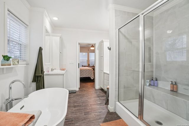 1170 Atascosa County Road 101, Floresville, TX 78114