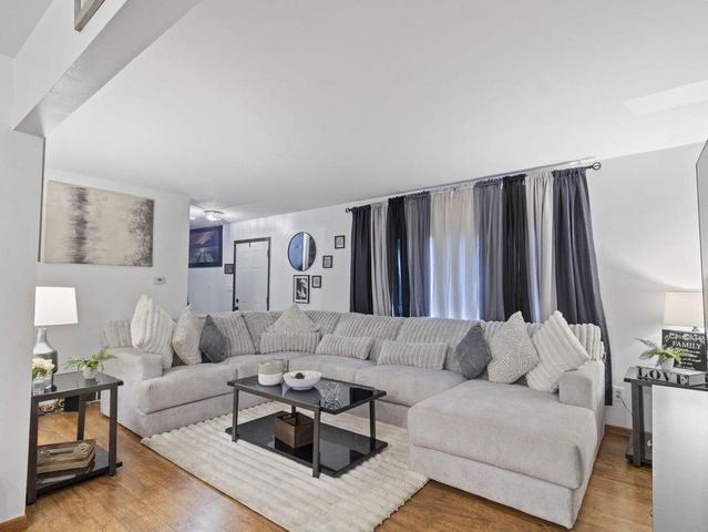 3202 Meachem ROAD, Mount Pleasant, WI 53405