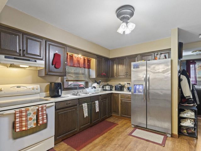 3202 Meachem ROAD, Mount Pleasant, WI 53405