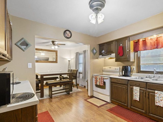 3202 Meachem ROAD, Mount Pleasant, WI 53405