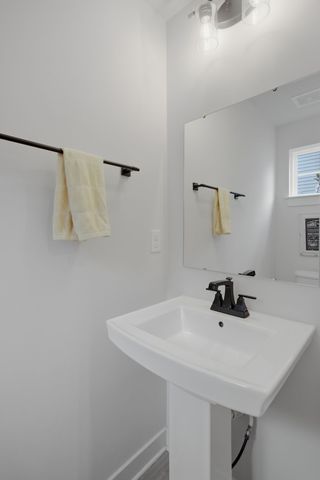 3032 Manchester Dr, Spring Hill, TN 37174