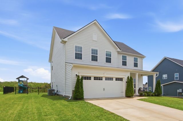 3032 Manchester Dr, Spring Hill, TN 37174