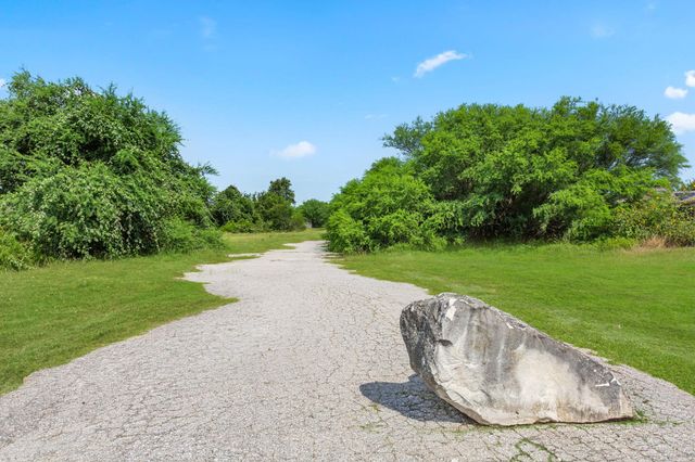 7409 Elk Pass DR, Austin, TX 78744