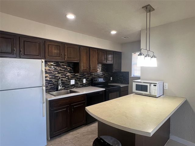 14405 N Pennsylvania Avenue 6 Q, Oklahoma City, OK 73134