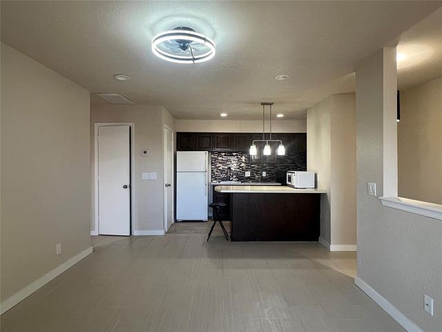 14405 N Pennsylvania Avenue 6 Q, Oklahoma City, OK 73134