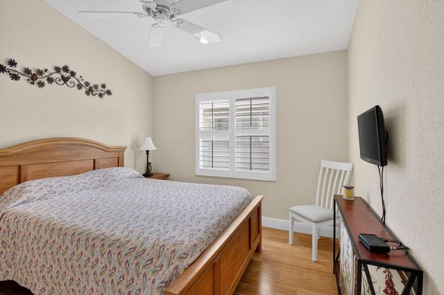 6877 Castlemaine Avenue, Boynton Beach, FL 33437