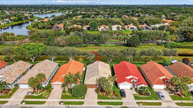 6877 Castlemaine Avenue, Boynton Beach, FL 33437