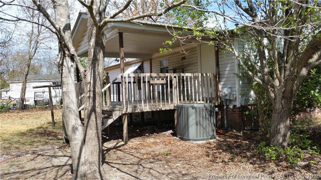 404 McDougald Drive, Raeford, NC 28376