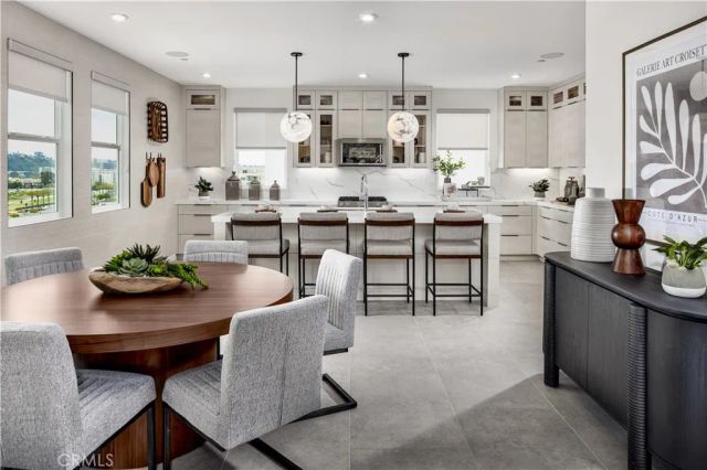 2511 Everly Court, San Diego, CA 92108