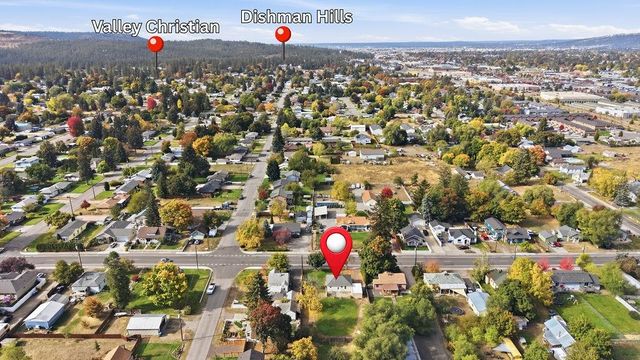 517 S Bowdish Rd, Spokane Valley, WA 99206