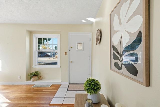 517 S Bowdish Rd, Spokane Valley, WA 99206