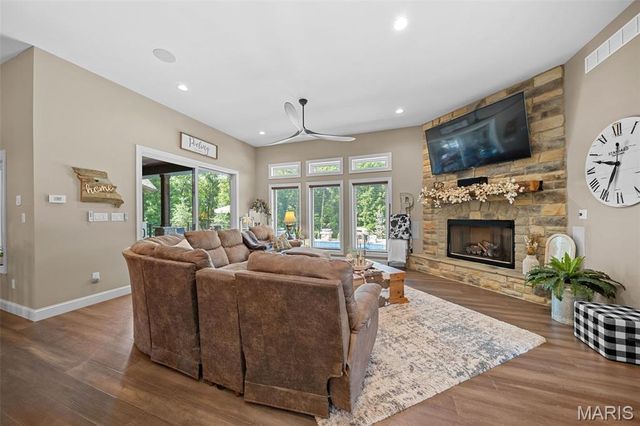 32 Taylors Way, Foristell, MO 63348