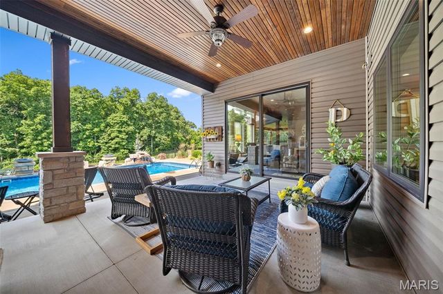 32 Taylors Way, Foristell, MO 63348