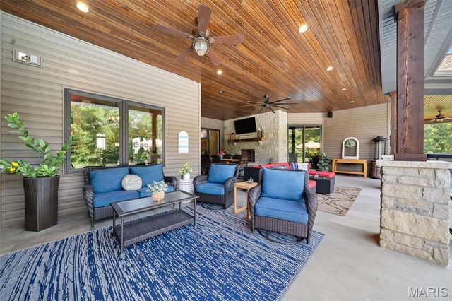 32 Taylors Way, Foristell, MO 63348