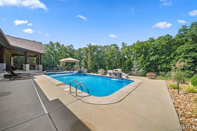 32 Taylors Way, Foristell, MO 63348