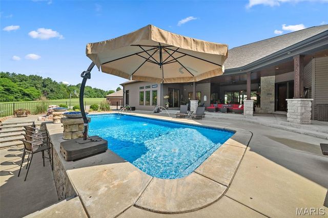 32 Taylors Way, Foristell, MO 63348