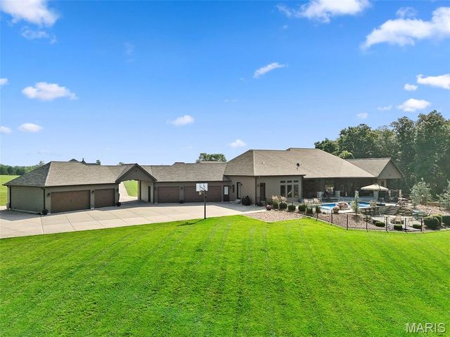 32 Taylors Way, Foristell, MO 63348