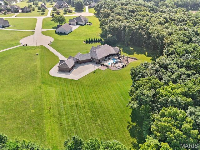 32 Taylors Way, Foristell, MO 63348