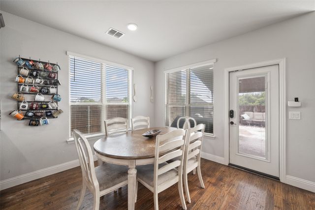 1132 Apple Grove Lane, Waxahachie, TX 75165