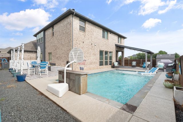 1132 Apple Grove Lane, Waxahachie, TX 75165