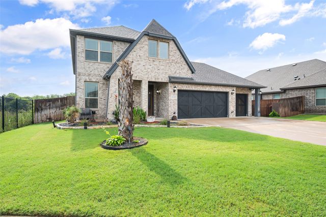 1132 Apple Grove Lane, Waxahachie, TX 75165