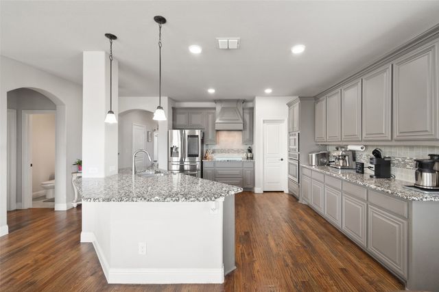 1132 Apple Grove Lane, Waxahachie, TX 75165
