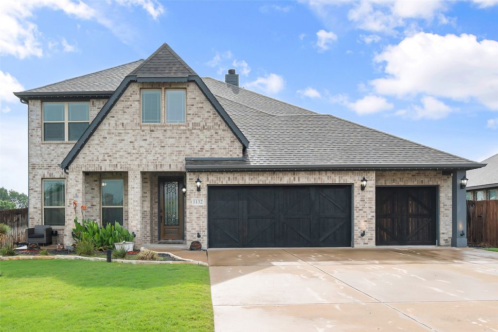1132 Apple Grove Lane, Waxahachie, TX 75165