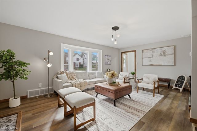 1168 Brentwood Road, Cleveland Heights, OH 44121