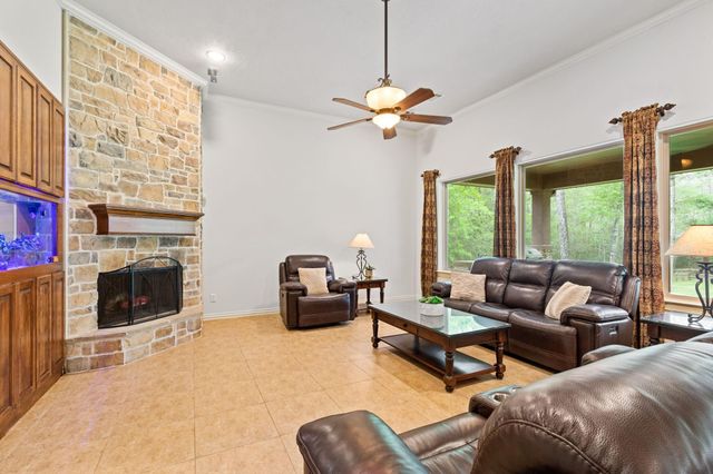 28007 Hickory Court, Magnolia, TX 77355