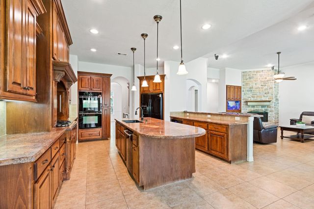 28007 Hickory Court, Magnolia, TX 77355