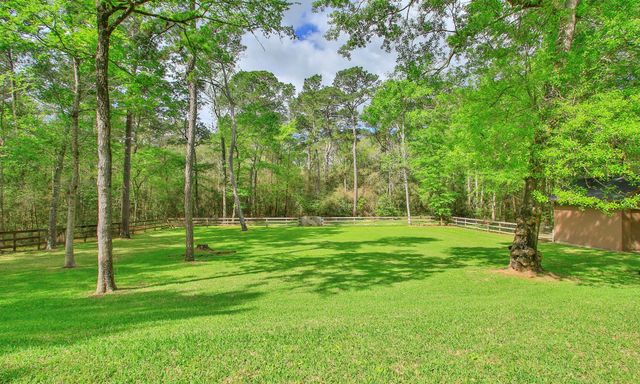 28007 Hickory Court, Magnolia, TX 77355