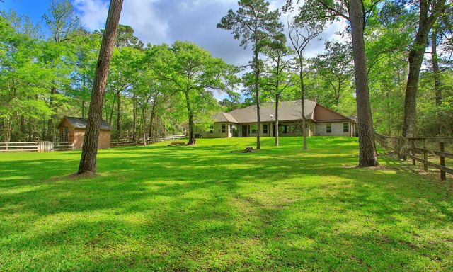 28007 Hickory Court, Magnolia, TX 77355