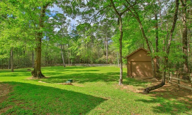 28007 Hickory Court, Magnolia, TX 77355