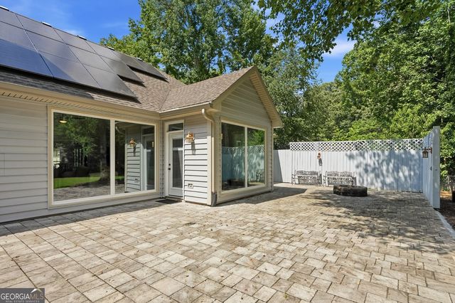 5804 County Court, Buford, GA 30518