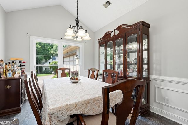 5804 County Court, Buford, GA 30518