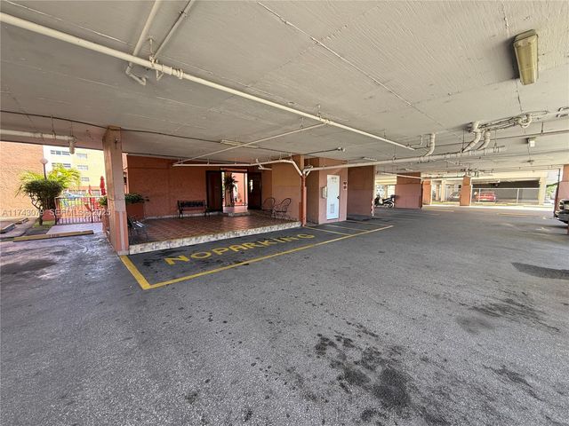 6175 W 20th Avenue 205, Hialeah, FL 33012