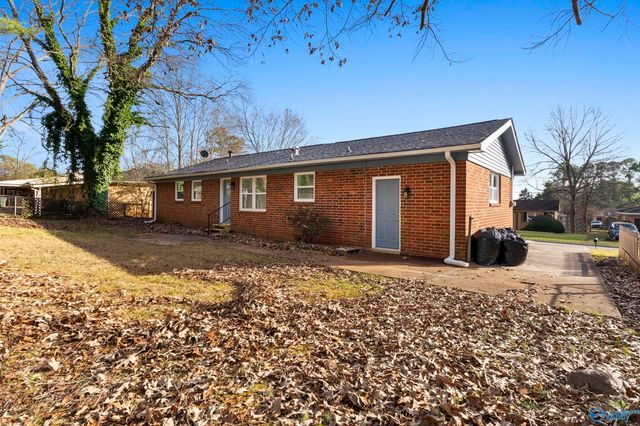 2822 Cora Hill Avenue, Huntsville, AL 35810