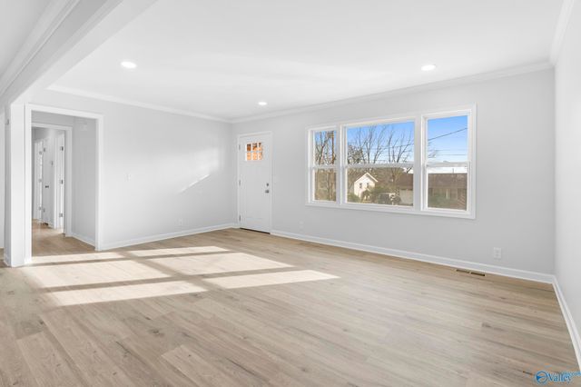 2822 Cora Hill Avenue, Huntsville, AL 35810