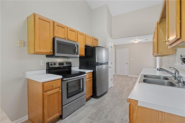7001 Kingston Lane, Mcdonough, GA 30253