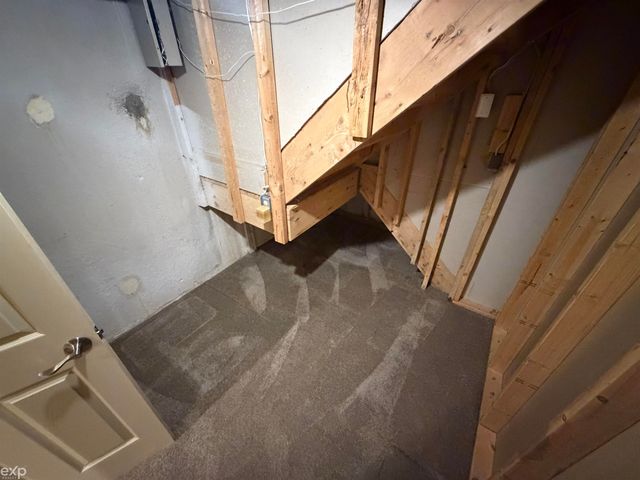 14715 Holly Ct Court 62, Shelby Twp, MI 48315