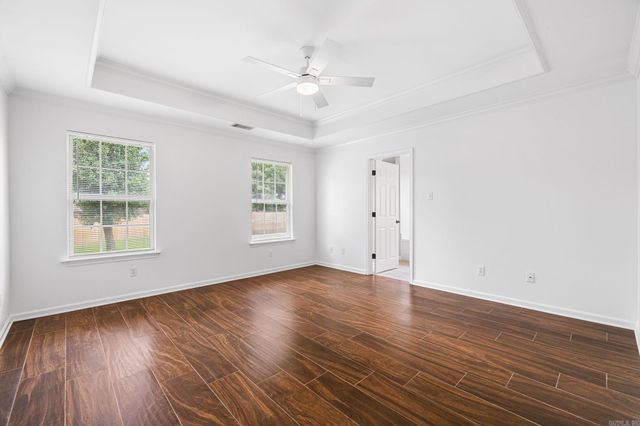 53 Country Village Cir, Cabot, AR 72023