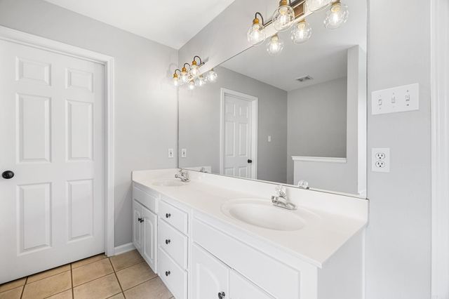 53 Country Village Cir, Cabot, AR 72023