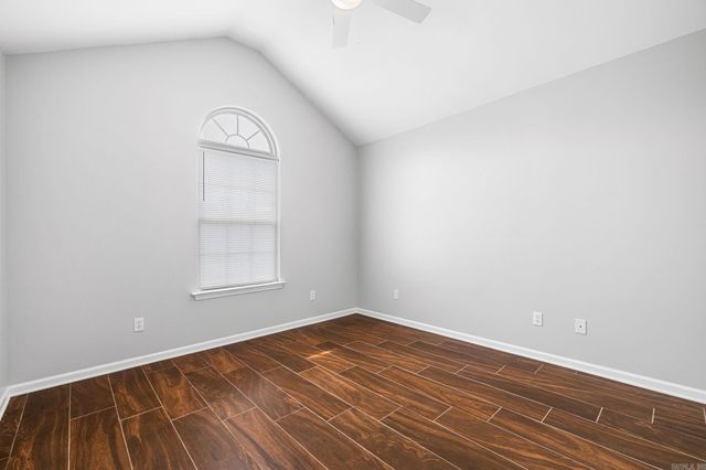 53 Country Village Cir, Cabot, AR 72023
