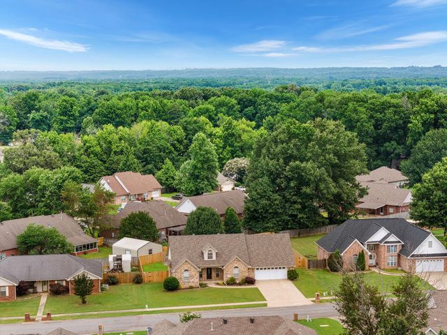 53 Country Village Cir, Cabot, AR 72023