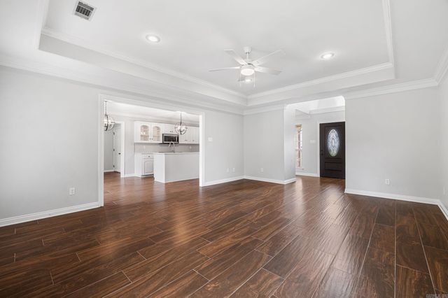 53 Country Village Cir, Cabot, AR 72023