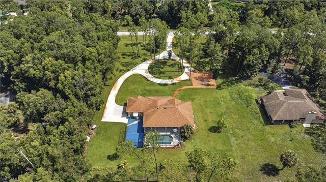 3280 25th AVE SW, Naples, FL 34117