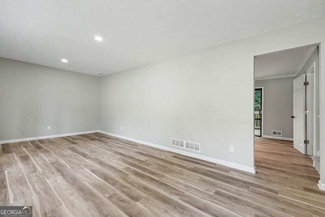 6200 Auburn Drive, Riverdale, GA 30296