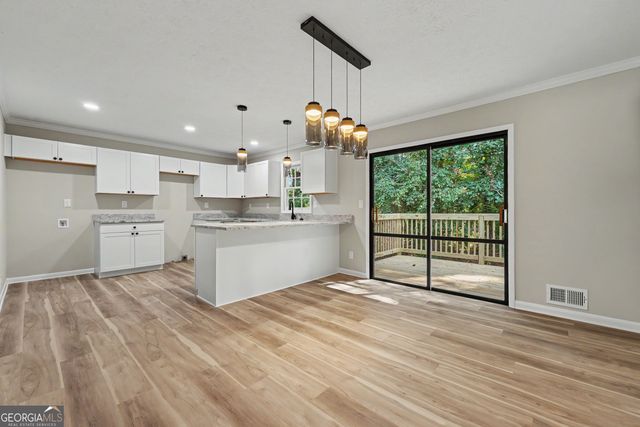 6200 Auburn Drive, Riverdale, GA 30296