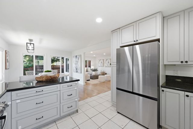 135 E Okeefe Street 4, Menlo Park, CA 94025