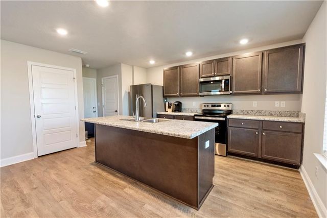 8120 Fairview Court, Semmes, AL 36575